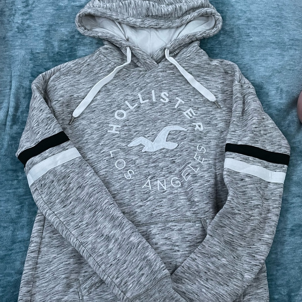 Light Grey Pullover Hollister Hoodie with Black and White Stripes